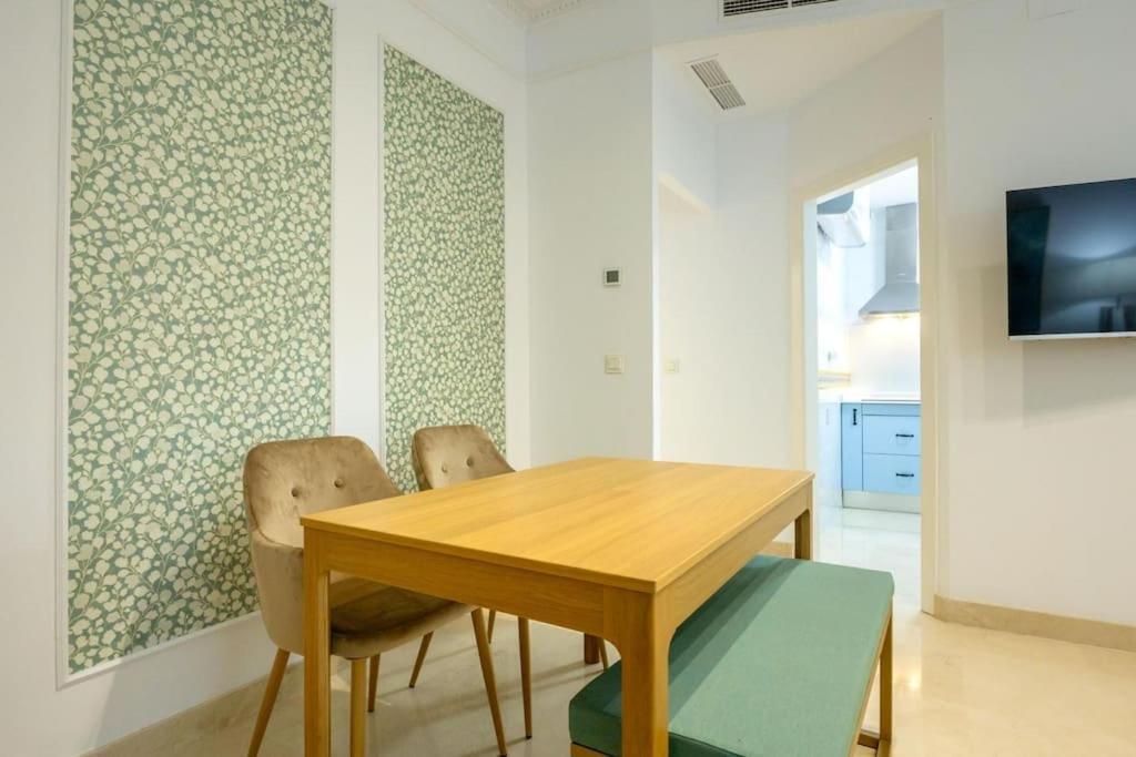 Imperial Central Suite By Valcambre Sevilla Exterior foto